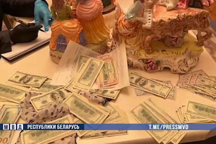 Две минчанки "сняли порчу", но взяли дорого mmm
