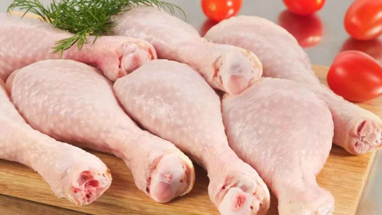 Россия увеличила поставки мяса птицы на белорусский рынок 381