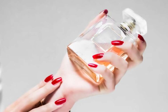 Как продлить стойкость вашего любимого парфюма