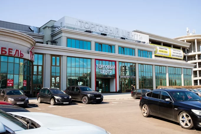 В Минске открылась торговая галерея с большим фудкортом