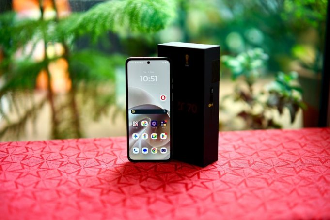Обзор Motorola Razr 2026 (Razr 70)