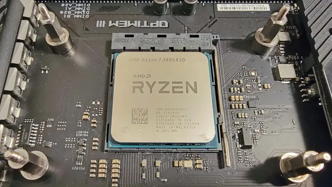 AMD возвращает легендарный Ryzen 7 5800X3D: почему это оказалось сложнее, чем кажется? AMD возвращает легендарный Ryzen 7 5800X3D: почему это оказалось сложнее, чем кажется?