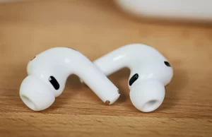 Лидерство Apple на рынке беспроводных наушников продолжает впечатлять Лидерство Apple на рынке беспроводных наушников продолжает впечатлять
