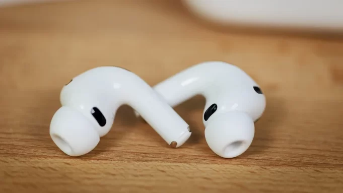 Лидерство Apple на рынке беспроводных наушников продолжает впечатлять Лидерство Apple на рынке беспроводных наушников продолжает впечатлять