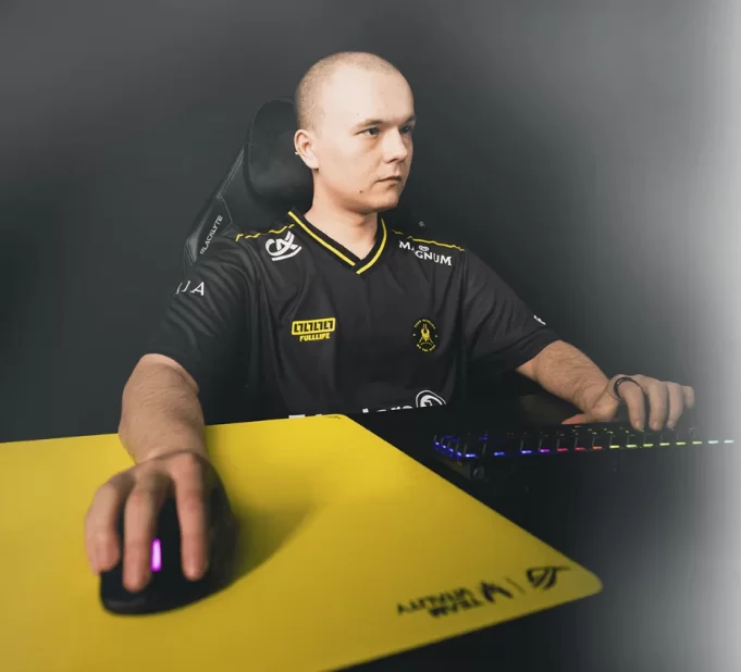 ASUS и Team Vitality представили коврик для мыши для профессиональных геймеров ASUS и Team Vitality представили коврик для мыши для профессиональных геймеров