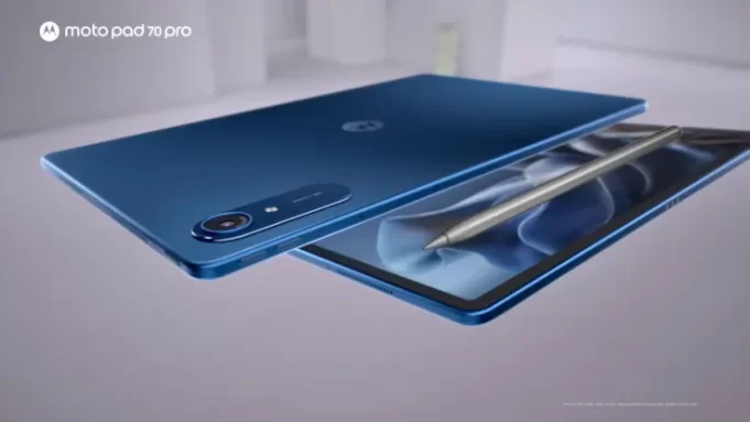 Motorola представила мощный планшет с 13-дюймовым дисплеем, частотой 144 Гц и производительным Snapdragon 8 Motorola представила мощный планшет с 13-дюймовым дисплеем, частотой 144 Гц и производительным Snapdragon 8