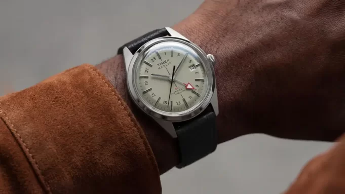 Timex представила ретро-часы Marlin GMT с титановым корпусом и автоматическим механизмом Timex представила ретро-часы Marlin GMT с титановым корпусом и автоматическим механизмом
