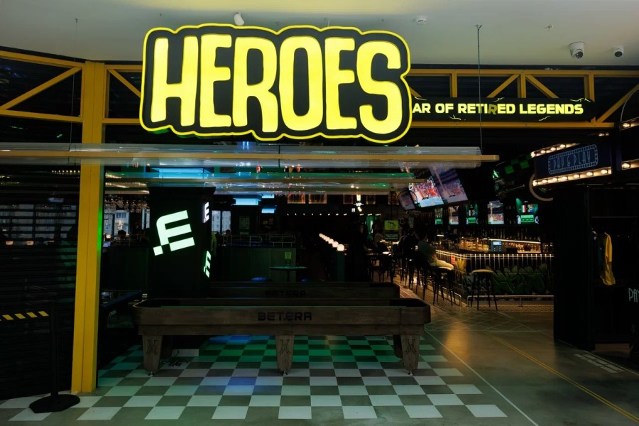 Бирпонг зашел минчанам. В HEROES решили провести еще два турнира